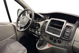 valkoinen Opel Vivaro 2012 kuva 11.