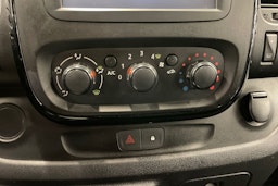 musta Opel Vivaro 2015 kuva 14.