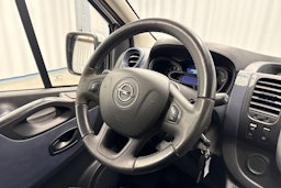 valkoinen Opel Vivaro 2016 kuva 10.