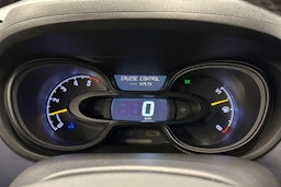 valkoinen Opel Vivaro 2016 kuva 13.