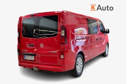 punainen Opel Vivaro 2017 kuva 2.