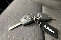 Musta Opel VIVARO 2017 kuva 12.