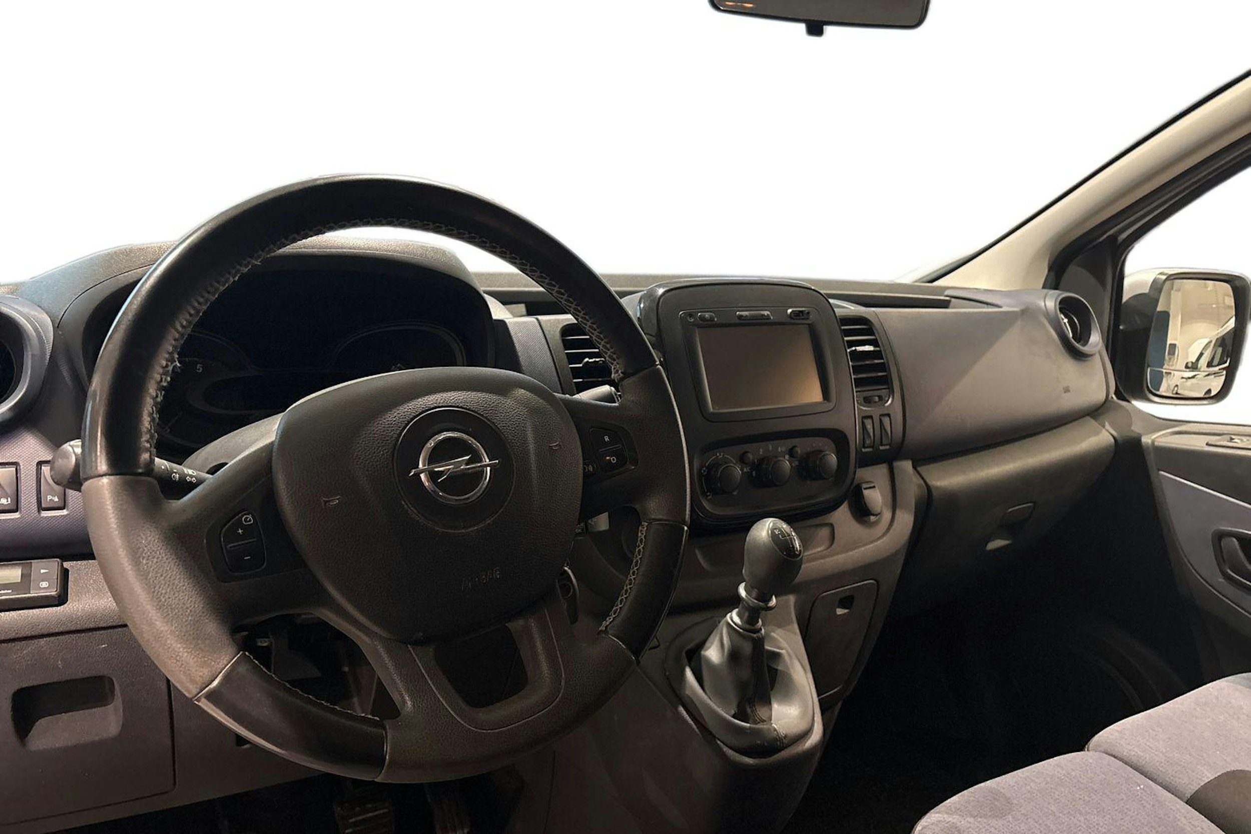 met. harmaa Opel Vivaro 2017 kuva 9.