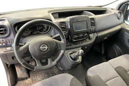 Valkoinen Opel VIVARO 2017 kuva 9.