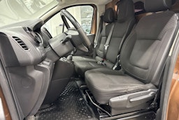 met. ruskea (beige) Opel Vivaro 2017 kuva 16.