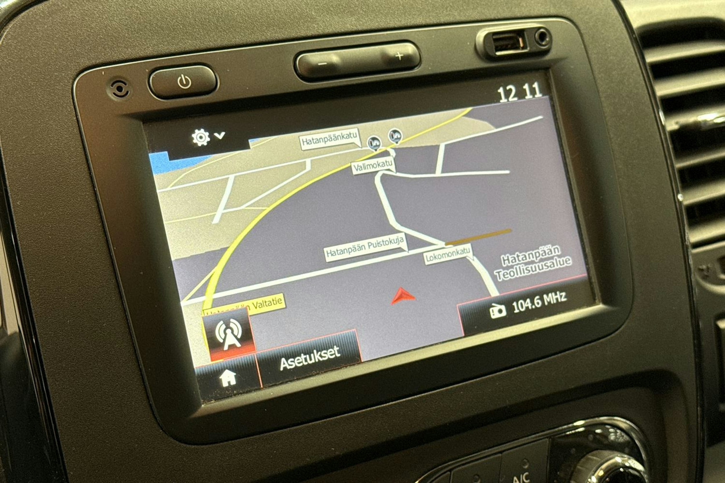 met. ruskea (beige) Opel Vivaro 2017 kuva 21.