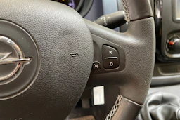 harmaa Opel Vivaro 2017 kuva 14.