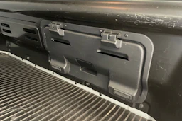 harmaa Opel Vivaro 2017 kuva 19.