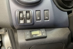 harmaa Opel Vivaro 2017 kuva 13.
