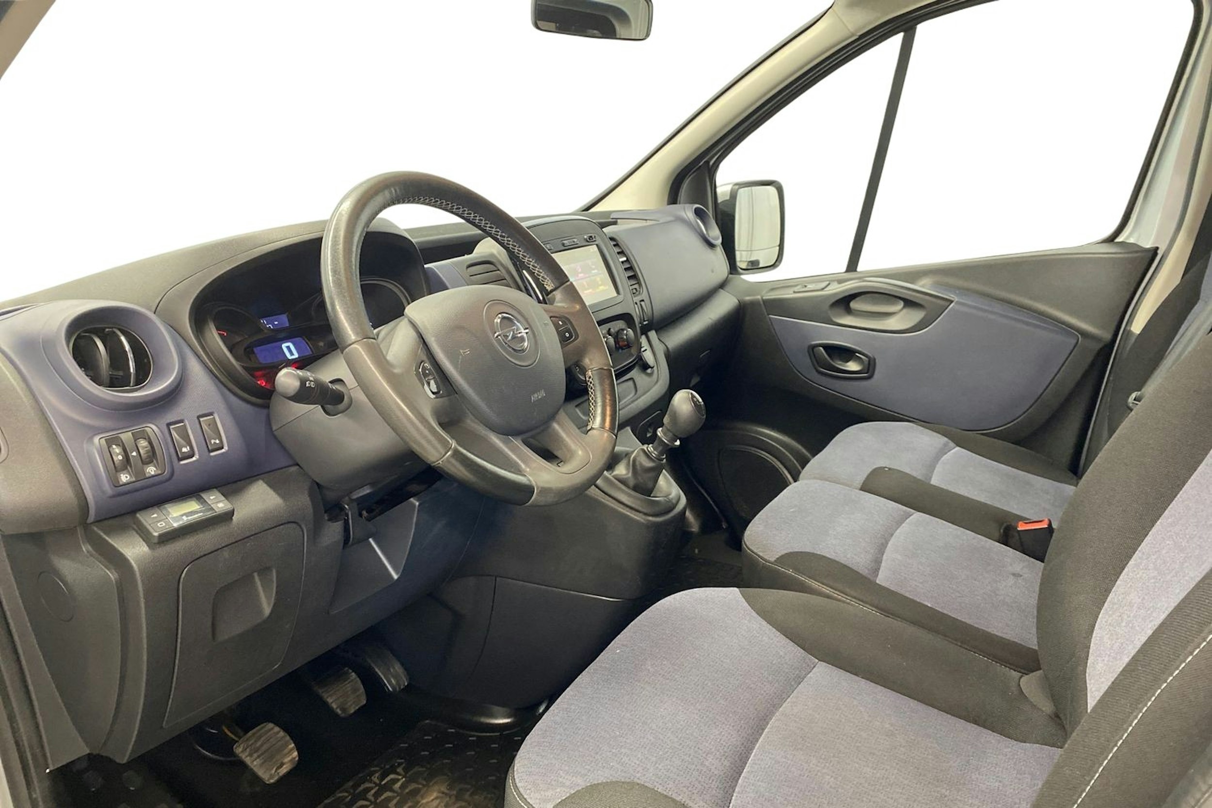 harmaa Opel Vivaro 2017 kuva 7.
