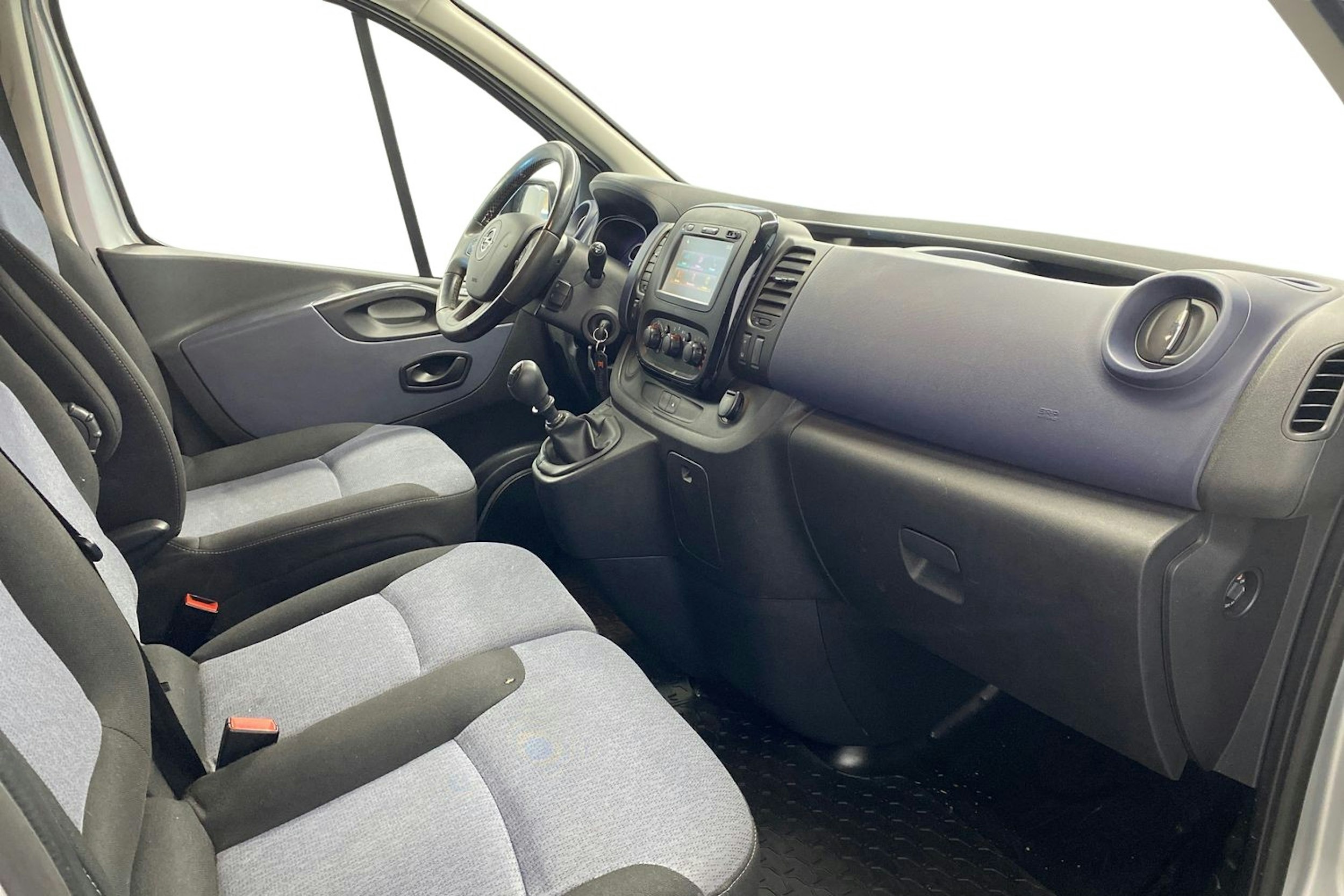 harmaa Opel Vivaro 2017 kuva 9.
