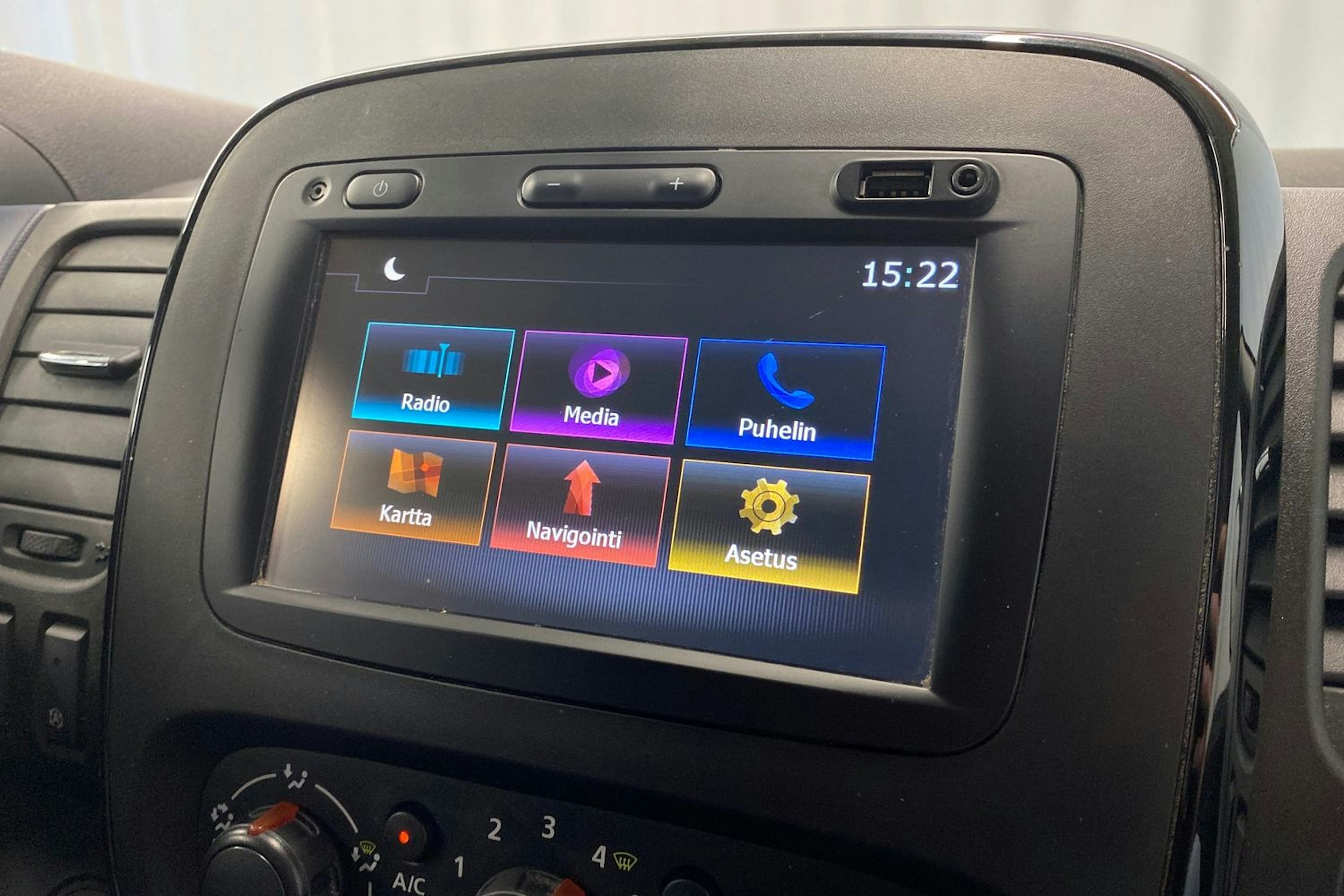 harmaa Opel Vivaro 2017 kuva 17.