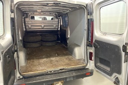 harmaa Opel Vivaro 2017 kuva 22.