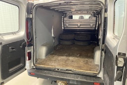 harmaa Opel Vivaro 2017 kuva 23.