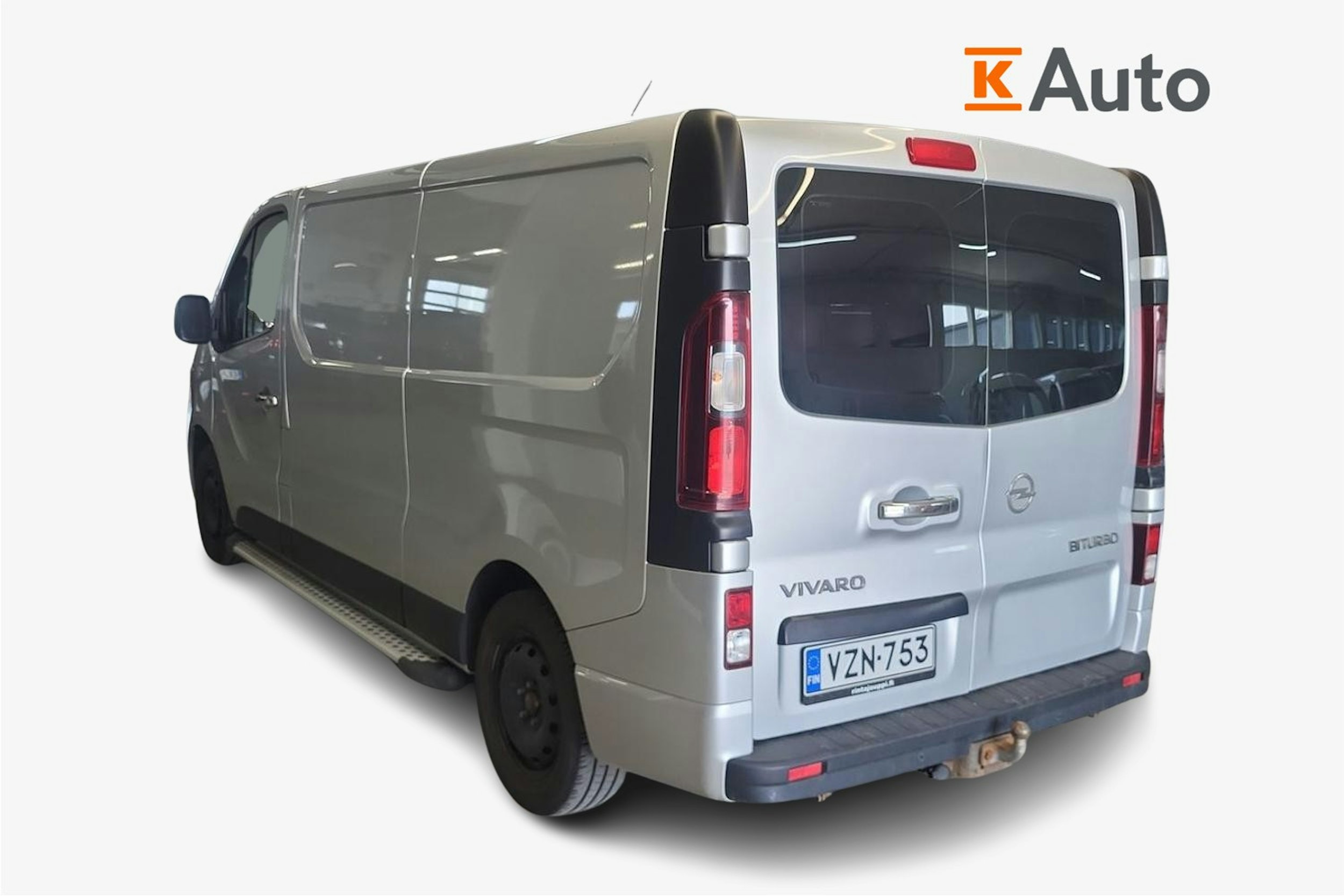 Harmaa Opel VIVARO 2017 kuva 2.