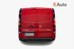 punainen Opel Vivaro 2018 kuva 3.