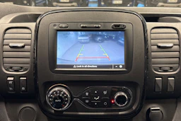 valkoinen Opel Vivaro 2018 kuva 20.