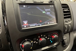 valkoinen Opel Vivaro 2018 kuva 36.