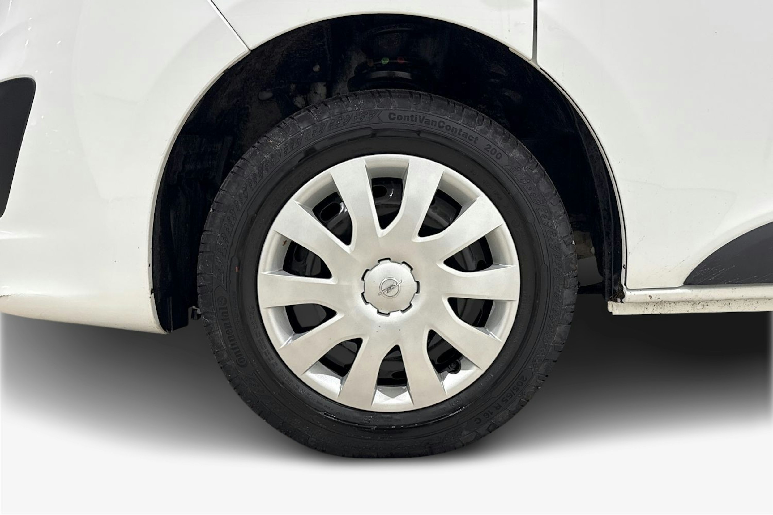 valkoinen Opel Vivaro 2018 kuva 9.