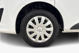 valkoinen Opel Vivaro 2018 kuva 9.