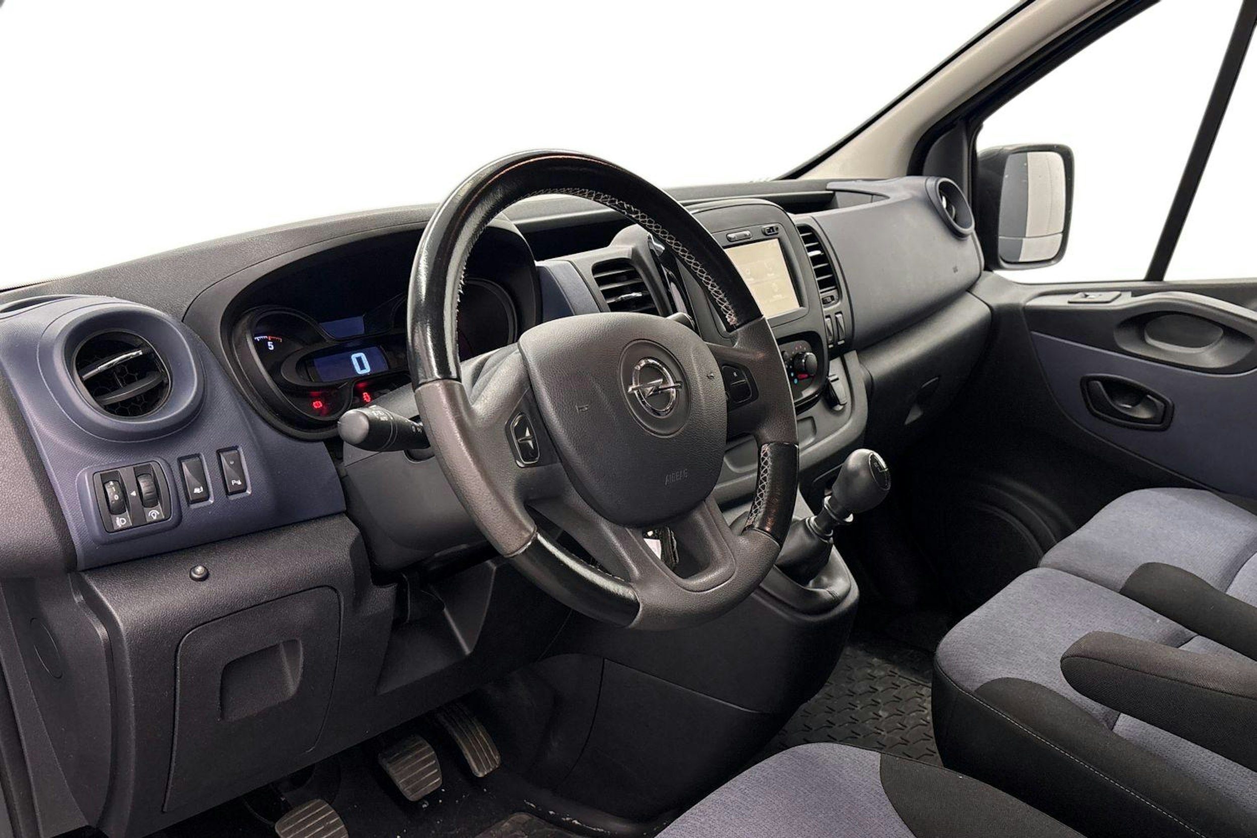 sininen Opel Vivaro 2018 kuva 3.