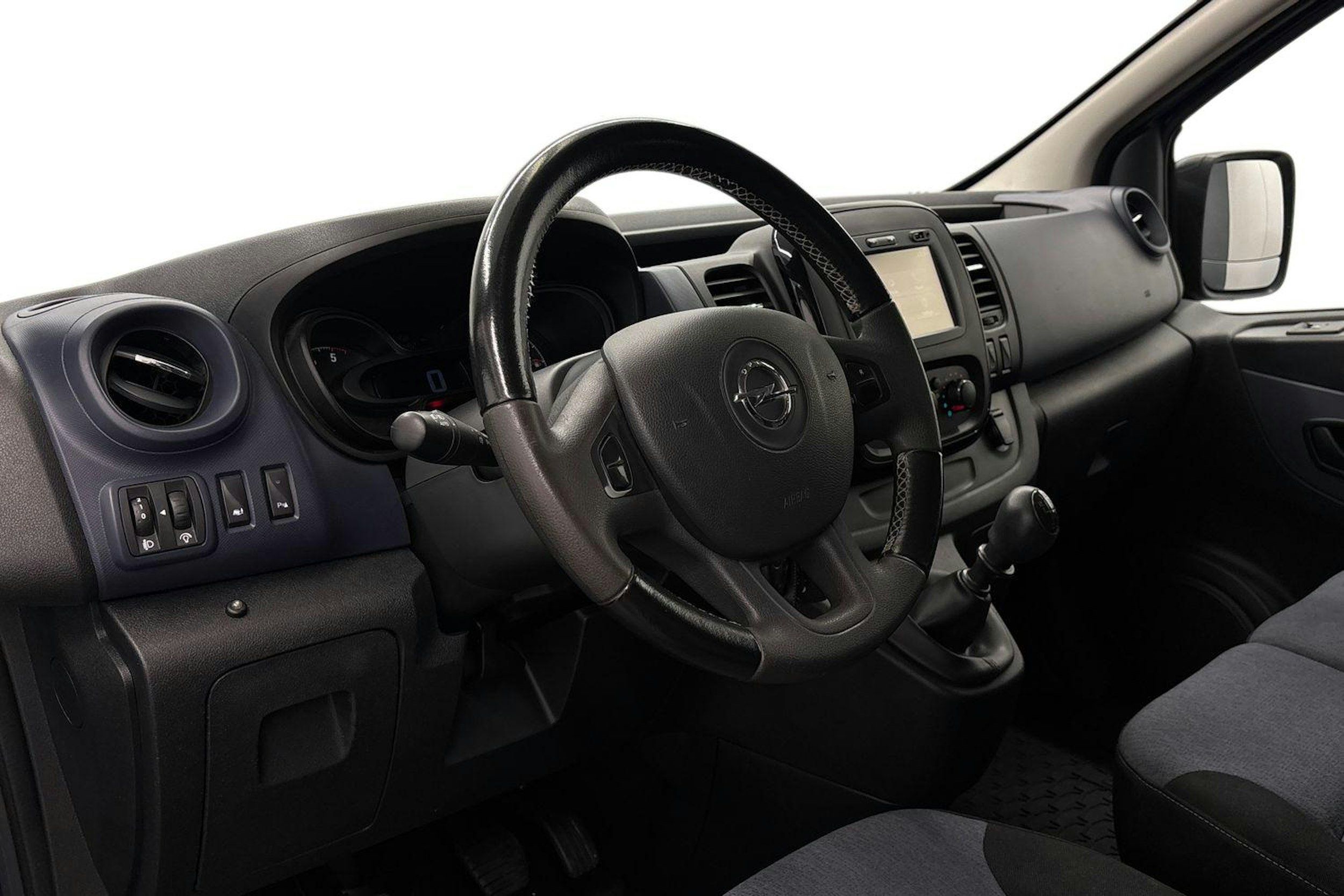 sininen Opel Vivaro 2018 kuva 7.