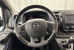 sininen Opel Vivaro 2018 kuva 14.