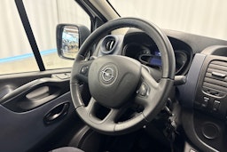 valkoinen Opel Vivaro 2018 kuva 10.
