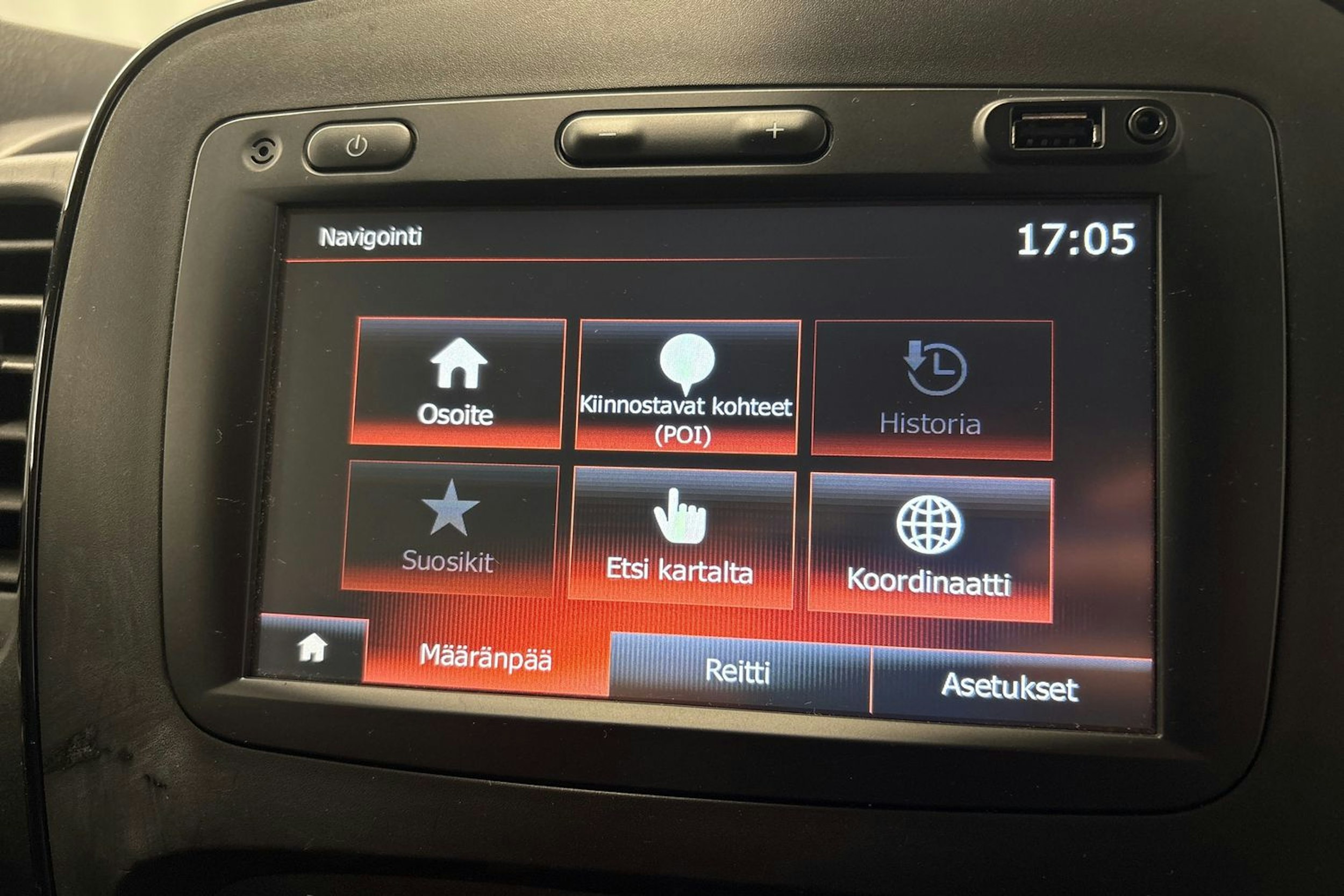 valkoinen Opel Vivaro 2018 kuva 21.