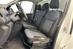 valkoinen Opel Vivaro 2018 kuva 11.