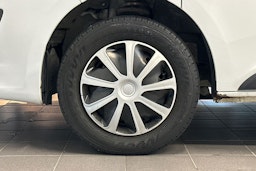 valkoinen Opel Vivaro 2018 kuva 27.