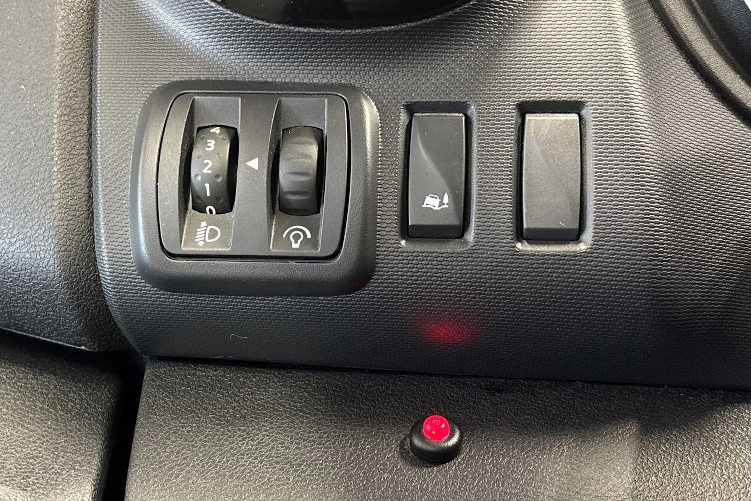 met. sininen Opel Vivaro 2018 kuva 18.