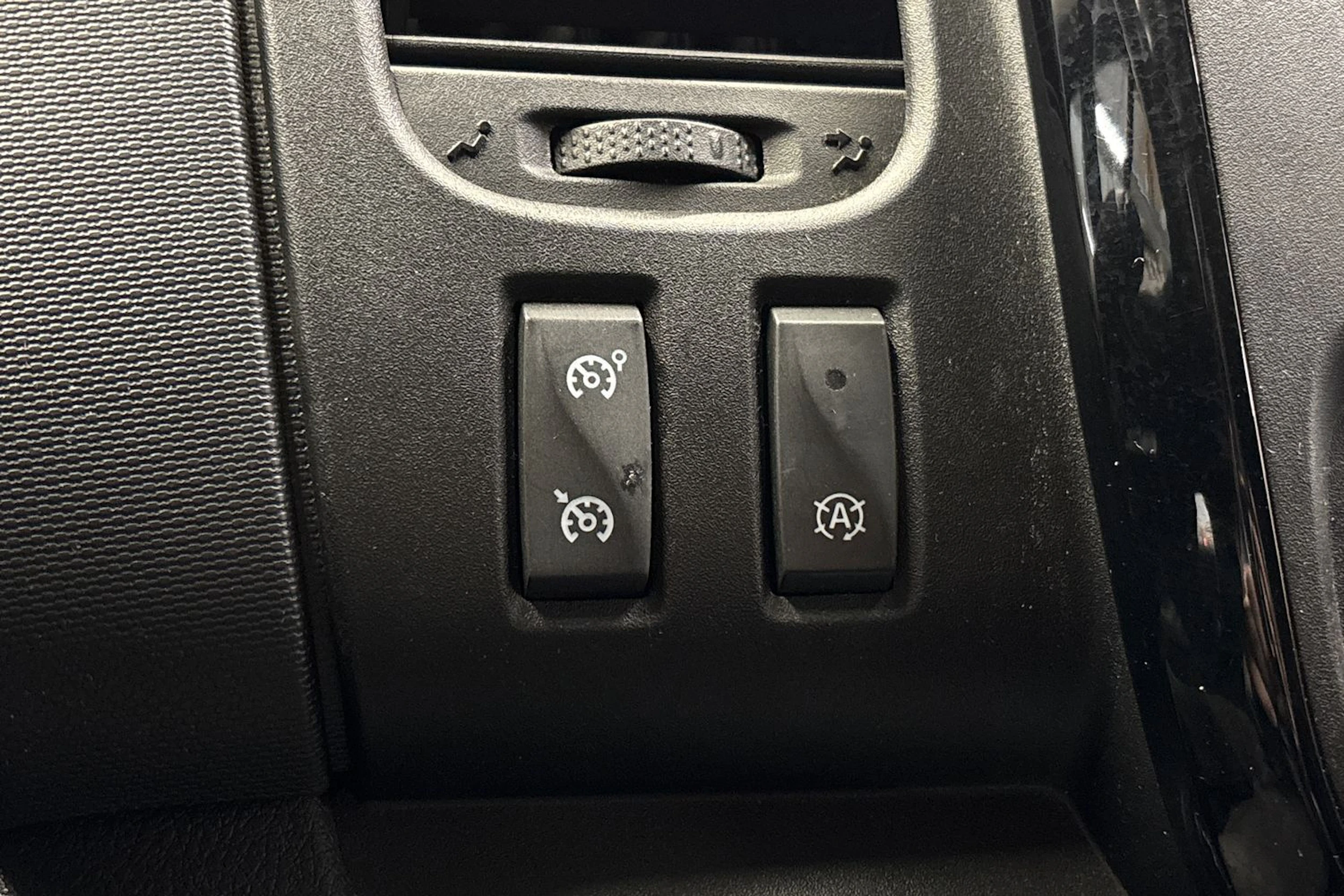met. sininen Opel Vivaro 2018 kuva 21.
