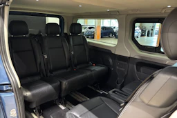 met. sininen Opel Vivaro 2018 kuva 29.
