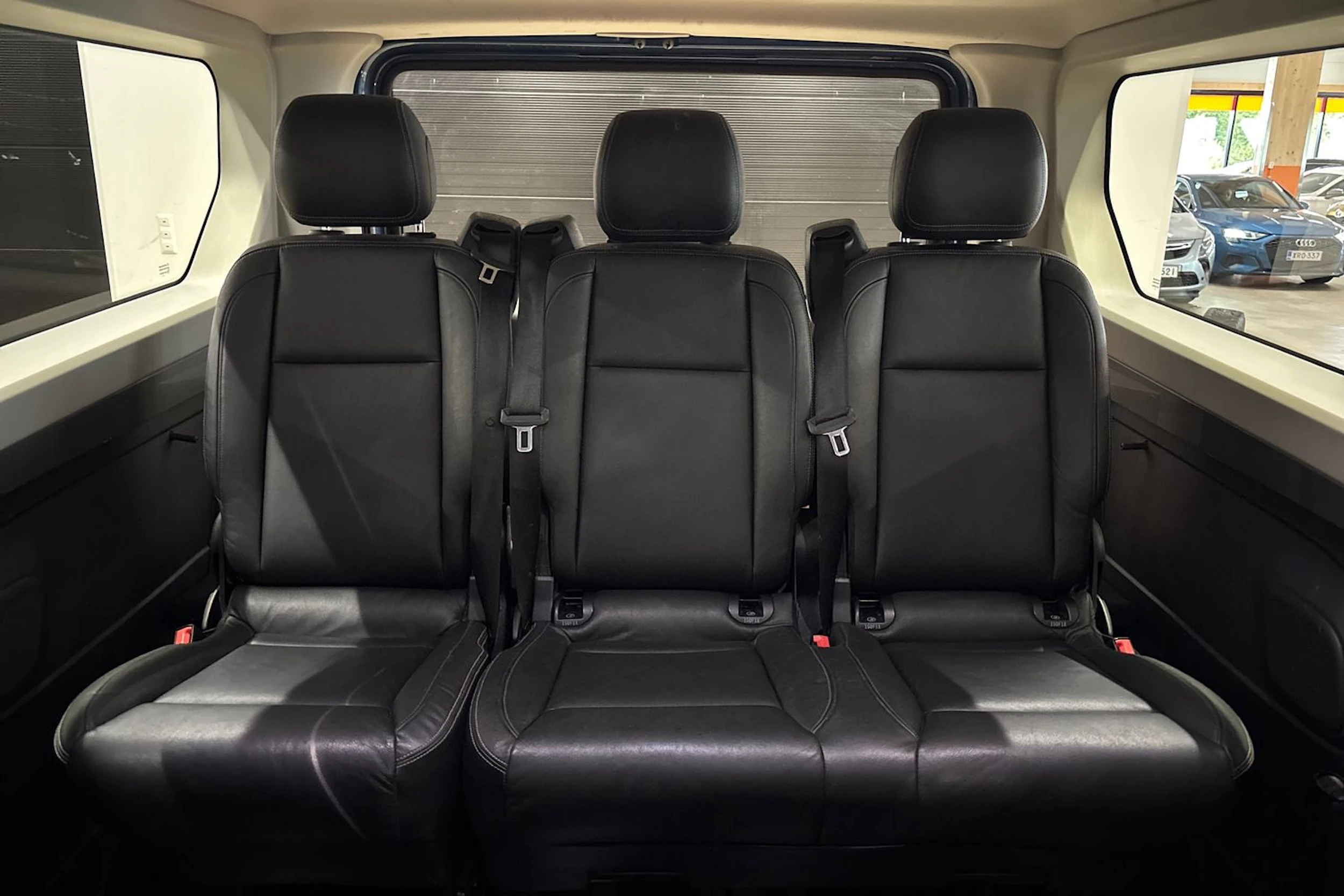 met. sininen Opel Vivaro 2018 kuva 30.