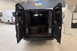 musta Opel Vivaro 2019 kuva 13.