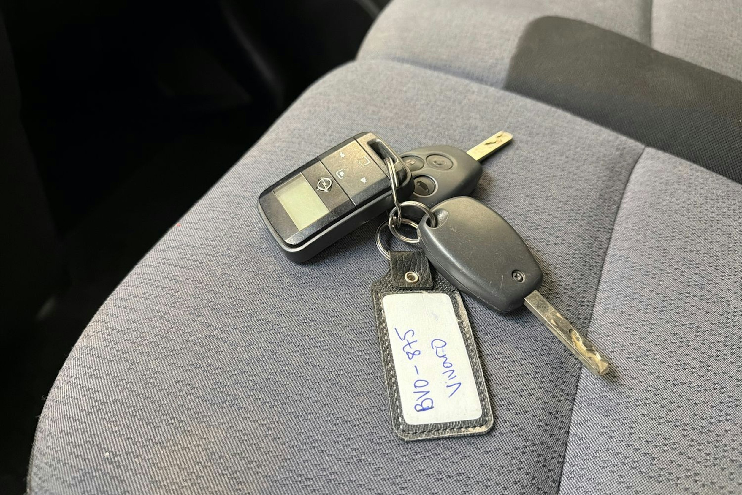 musta Opel Vivaro 2019 kuva 21.