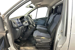 harmaa Opel Vivaro 2019 kuva 9.