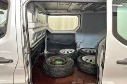 harmaa Opel Vivaro 2019 kuva 10.