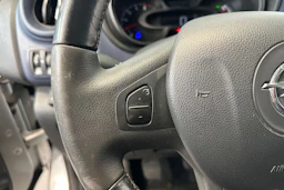 harmaa Opel Vivaro 2019 kuva 16.