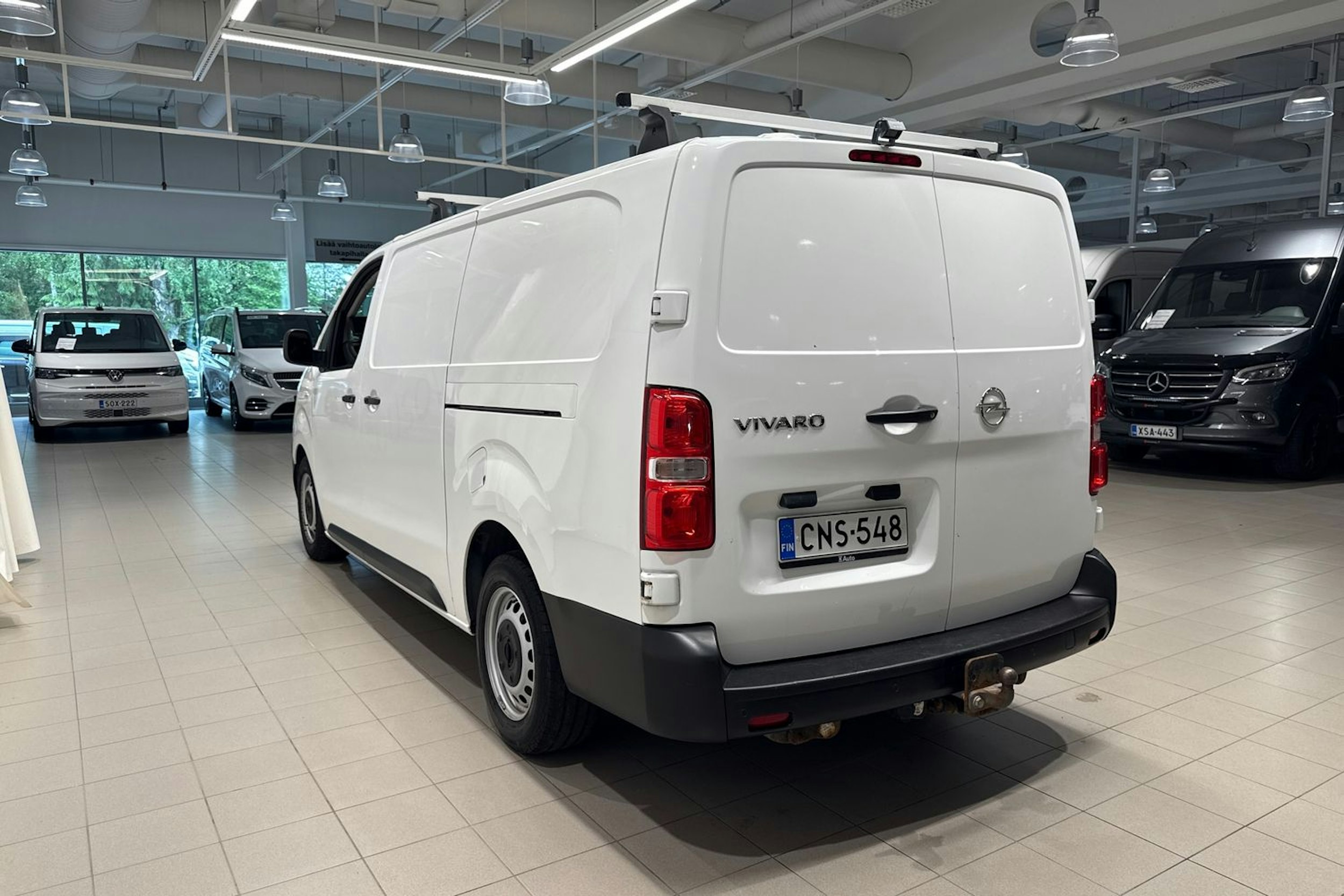 valkoinen Opel Vivaro 2019 kuva 14.