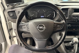 valkoinen Opel Vivaro 2019 kuva 17.
