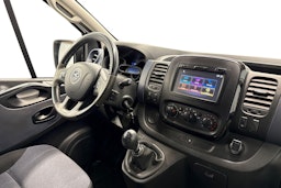valkoinen Opel Vivaro 2019 kuva 10.