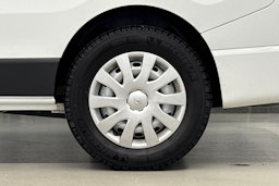 valkoinen Opel Vivaro 2019 kuva 11.