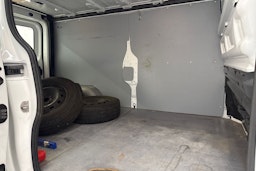 valkoinen Opel Vivaro 2019 kuva 25.