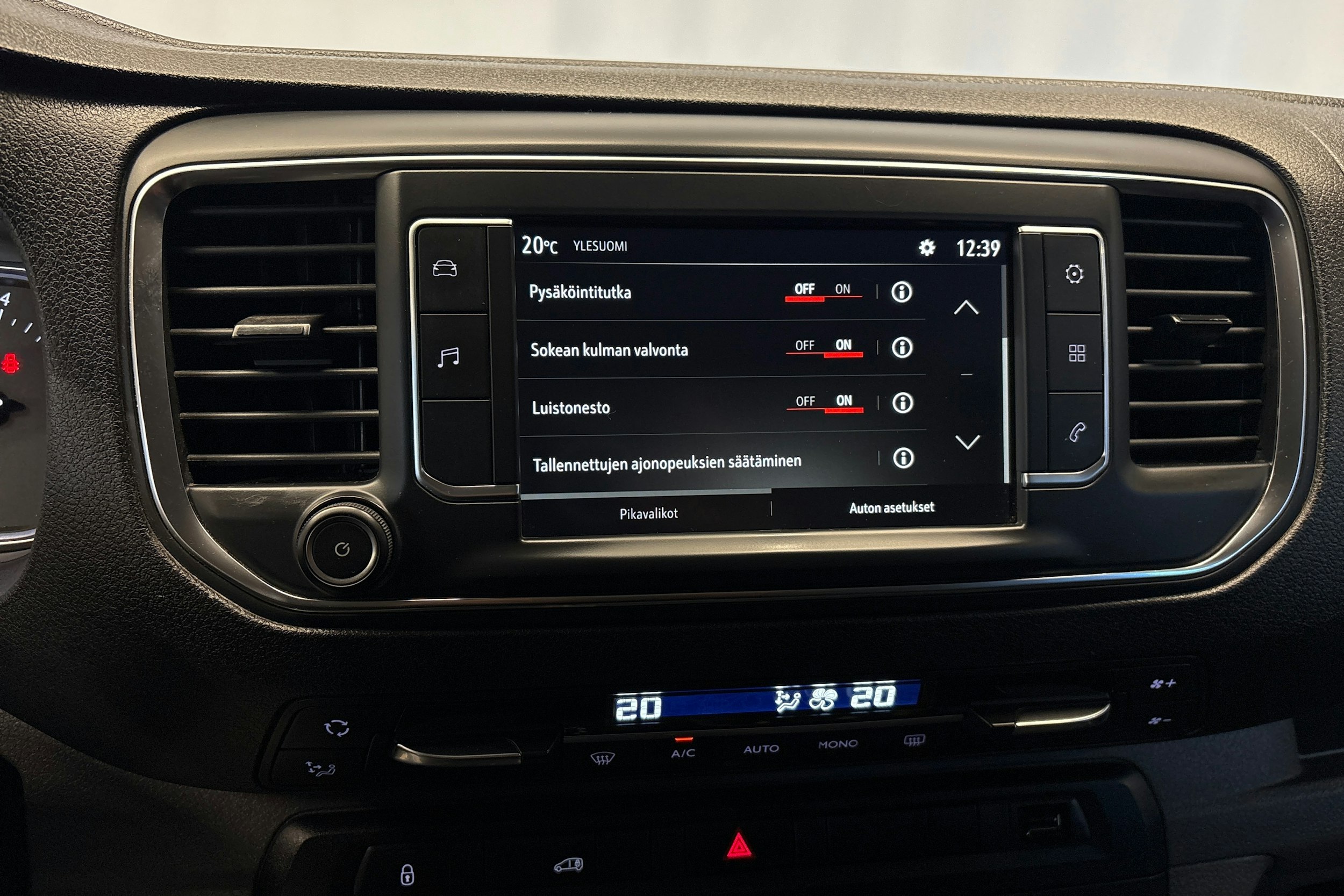 musta Opel Vivaro 2019 kuva 19.