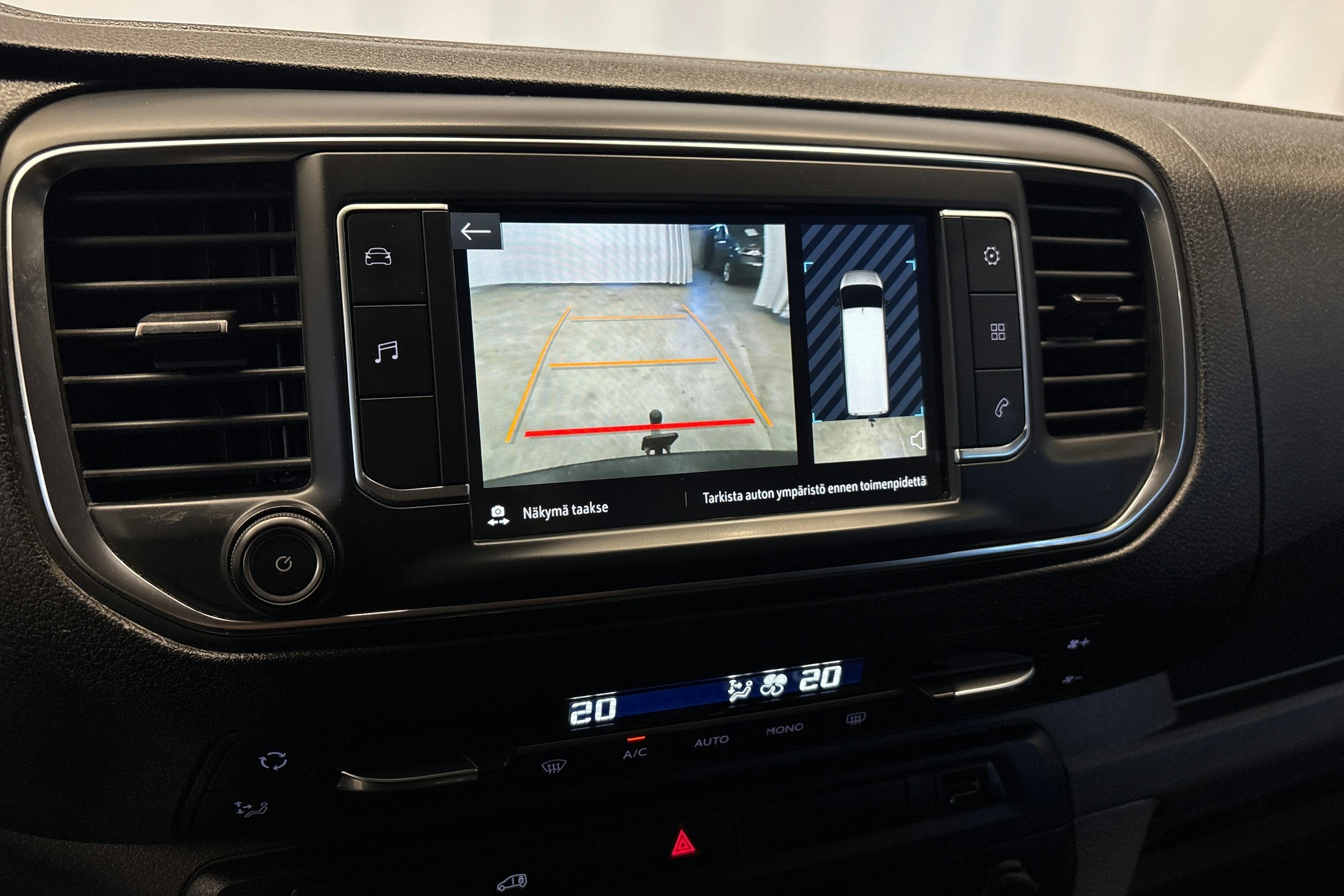 musta Opel Vivaro 2019 kuva 23.