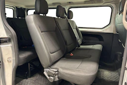 harmaa Opel Vivaro 2019 kuva 8.