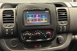 harmaa Opel Vivaro 2019 kuva 14.