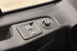 harmaa Opel Vivaro 2019 kuva 15.